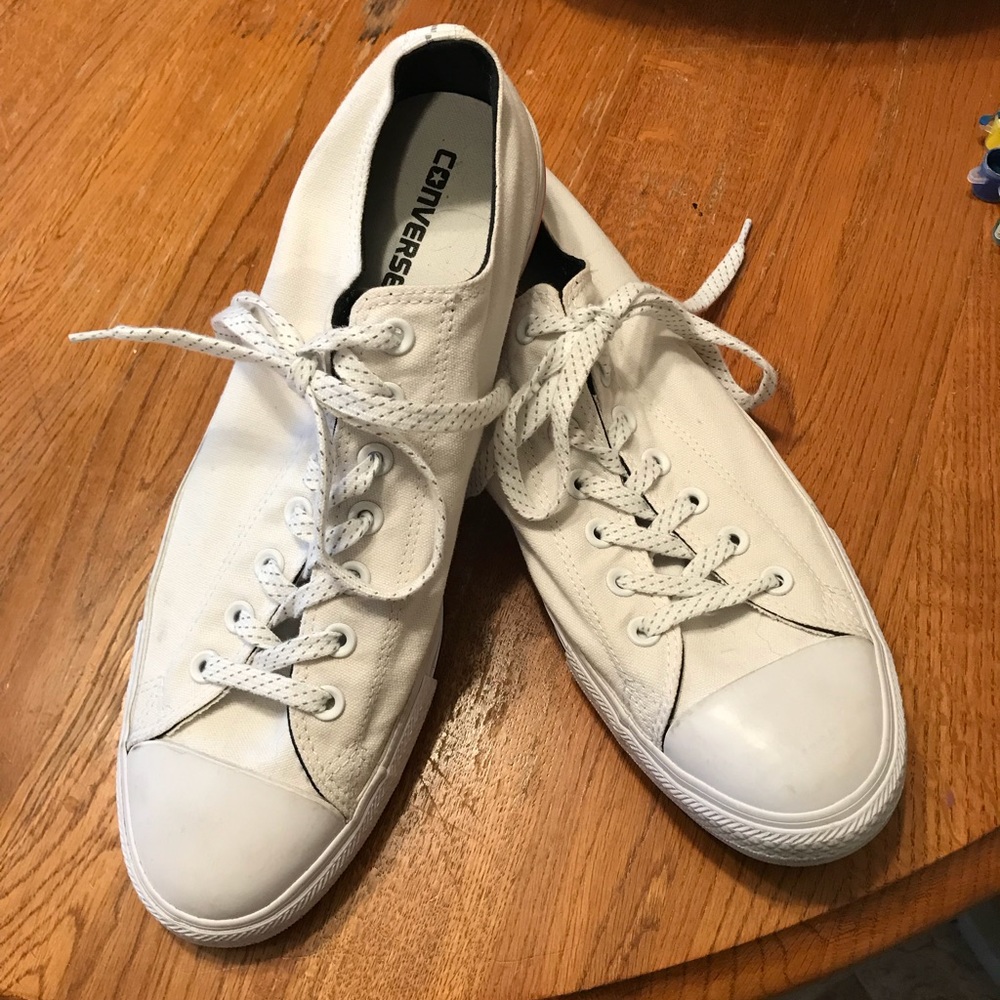 Size 12 mens.